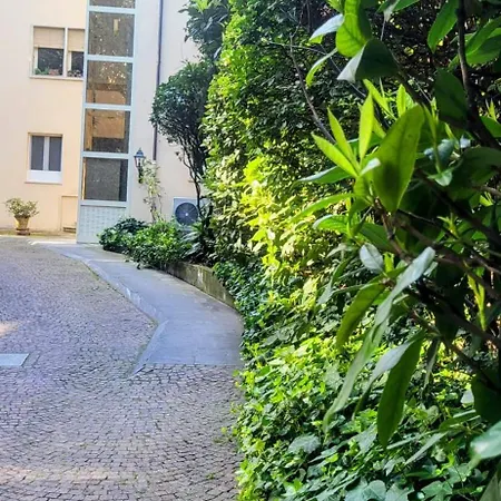 Dante's Heaven Apartment Bologna